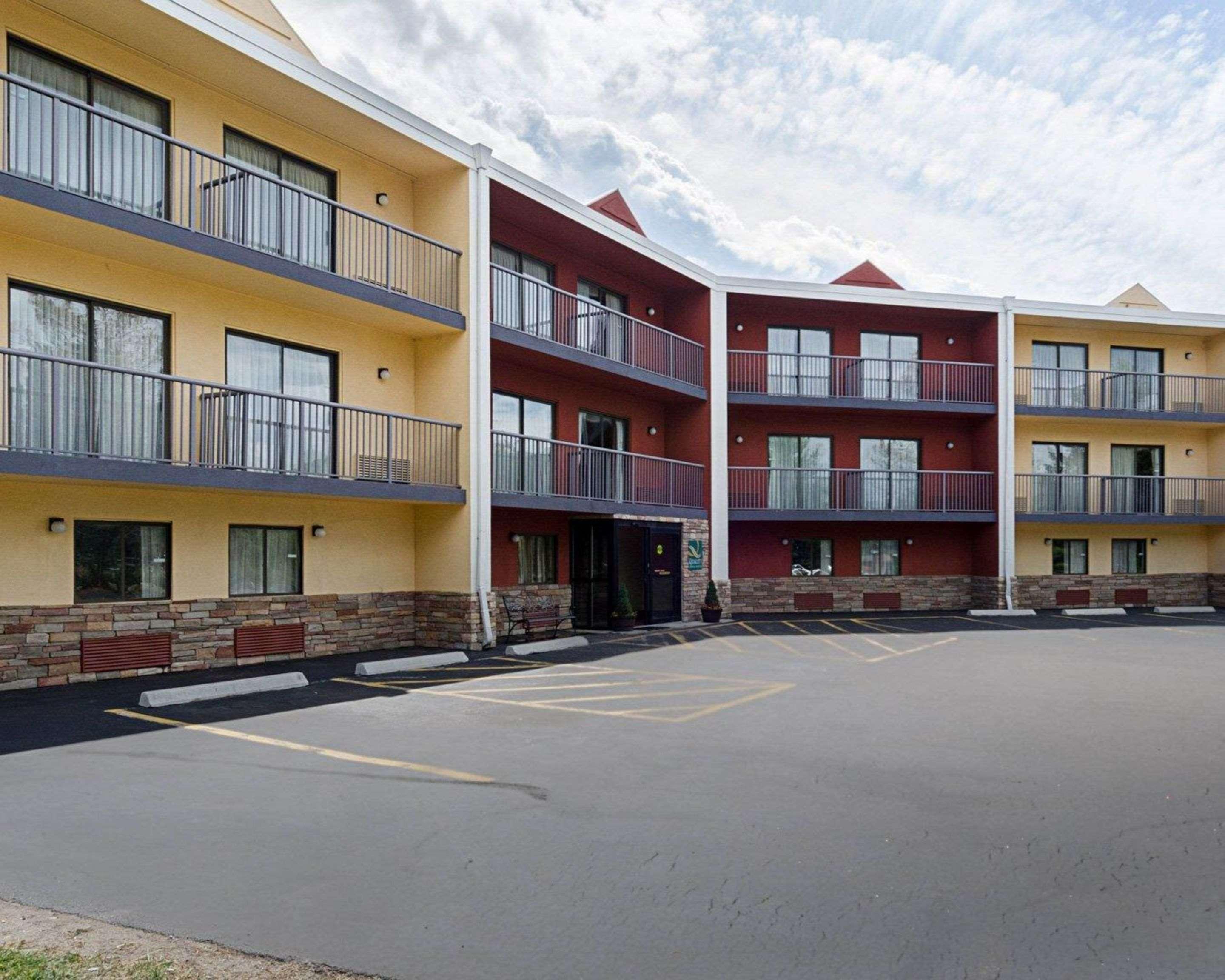 Quality Inn & Suites Worcester Exterior foto